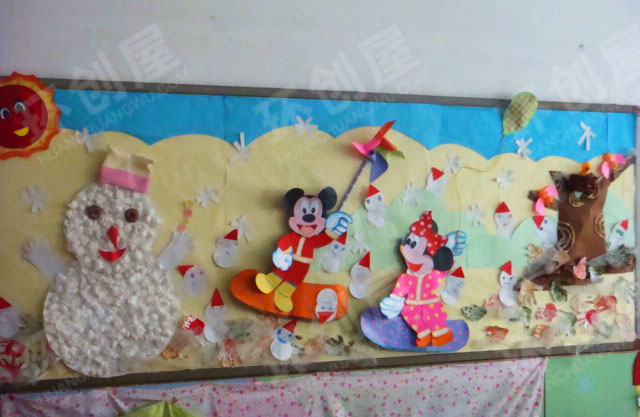 幼儿园冬季主题墙布置图片：冬天雪孩子米老鼠