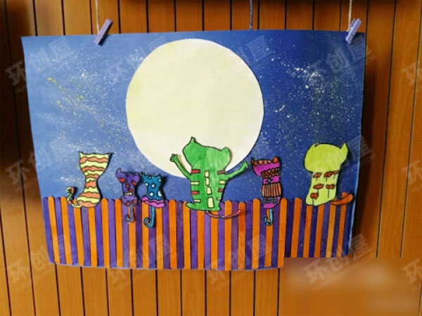 幼儿园走廊门窗美术作品展图片
