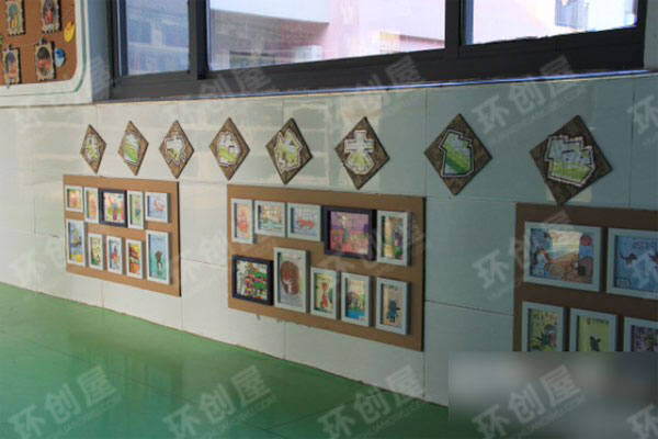 幼儿园走廊过道中阅读区图片