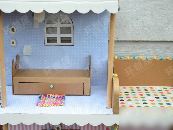 幼儿园纸板箱制作娃娃家图片