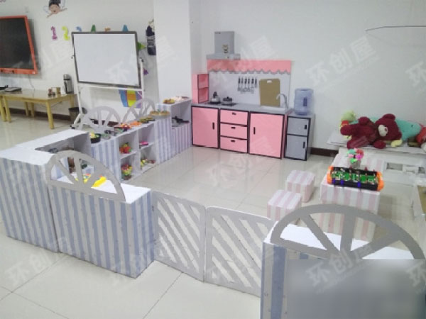 幼儿园废物利用娃娃家图片