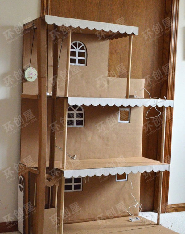 幼儿园纸板箱制作娃娃家图片