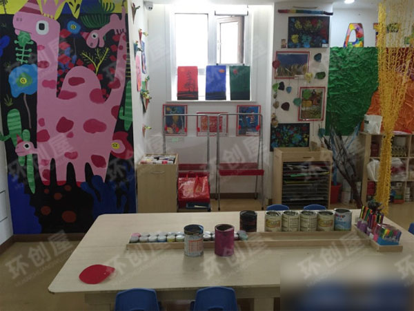 小班整体环创美术馆图片