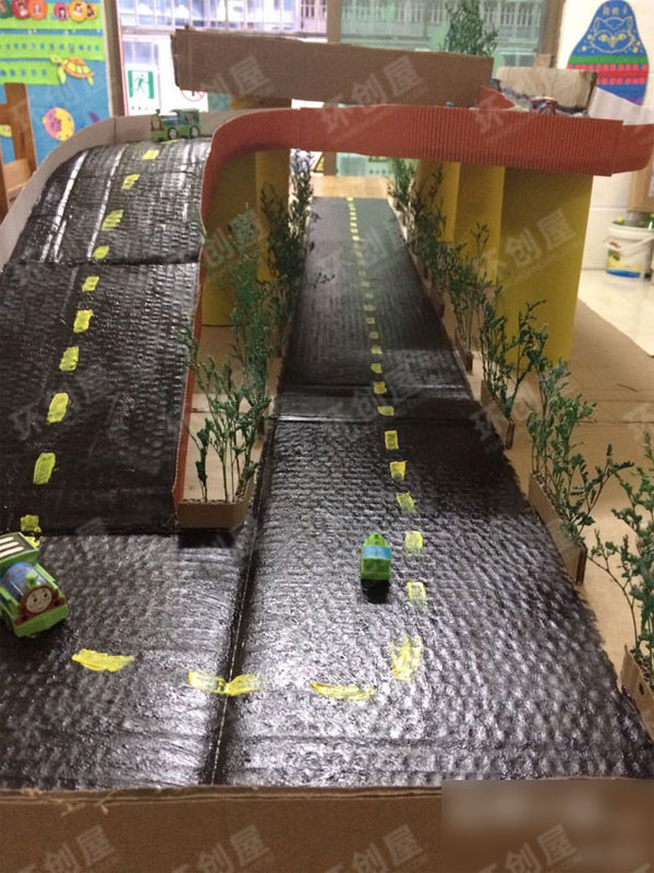 幼儿园建构区停车场图片
