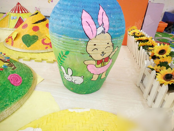 幼儿园美术区创意绘画图片