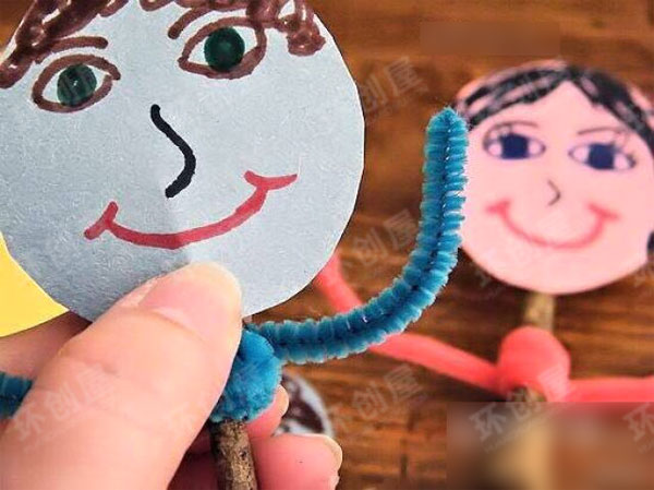 幼儿园美工区树枝毛根小人图片