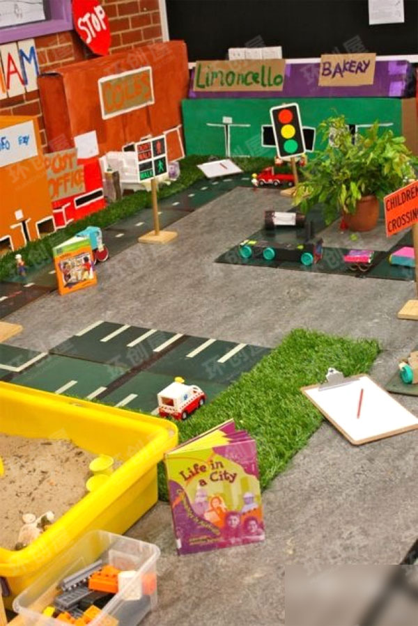 幼儿园建构区热闹的马路图片