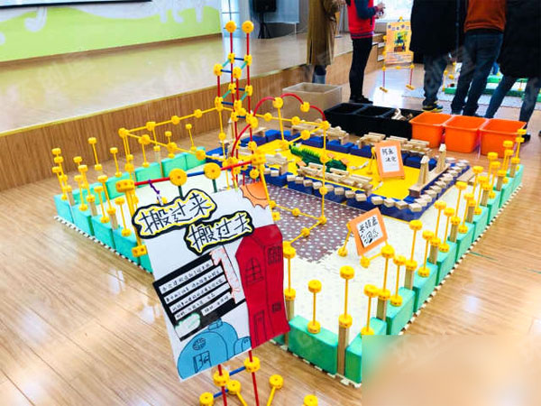 幼儿园绘本故事场景建构竞赛图片