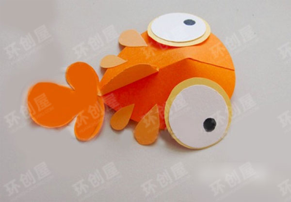 幼儿园卡纸手工制作小鱼图片