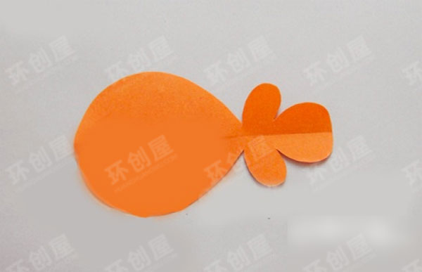 幼儿园卡纸手工制作小鱼图片
