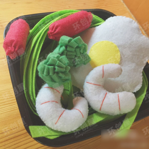 ​​​​​​​幼儿园娃娃家餐厅布置材料图片