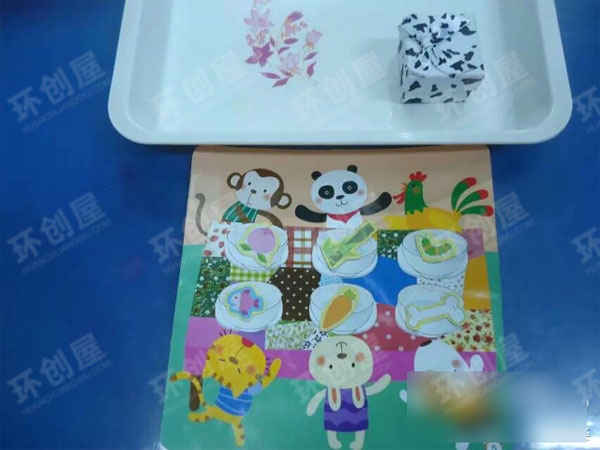 小班益智区和数学区的操作材料图片