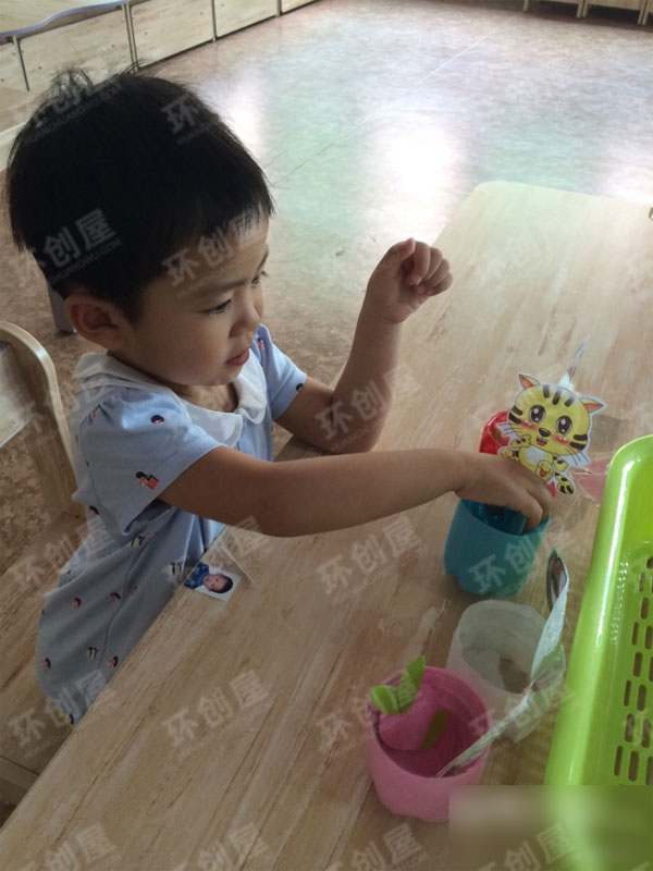 幼儿园小班区域材料图片