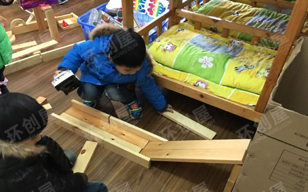 幼儿园建构区各种搭建图片