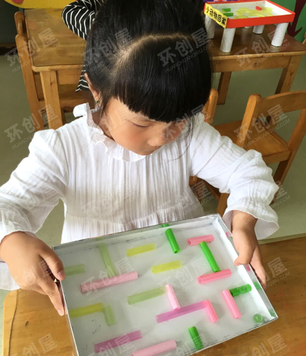 幼儿园科学区奇妙的滚动图片