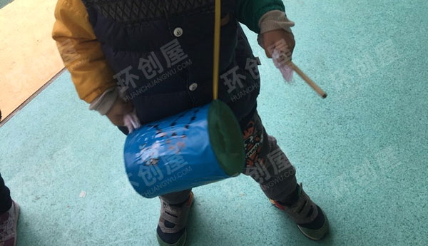 幼儿园表演区自制乐器各种鼓图片