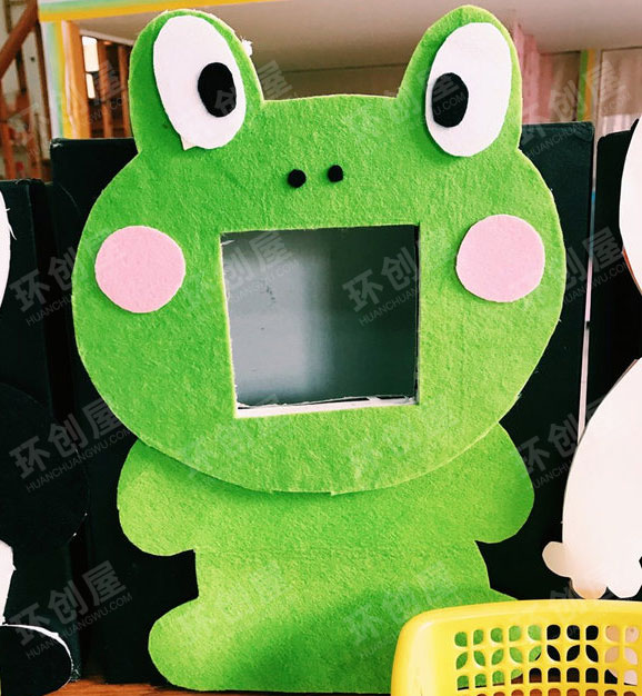 小班益智区的图形分类给小动物喂饼干图片