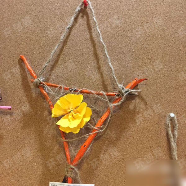 幼儿园墙面布置花样树枝图片