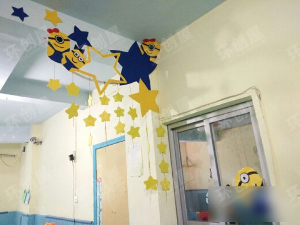 幼儿园可爱小黄人家园栏环创图片