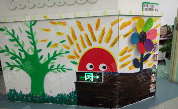 幼儿园整体环创春天的脚步图片