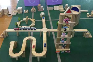 幼儿园建构区搭建图片9张