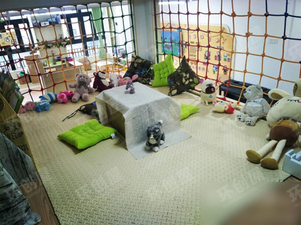 幼儿园森林系图书区图片