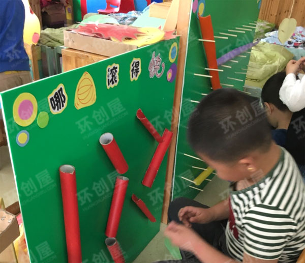 幼儿园科学区有趣的滚动图片