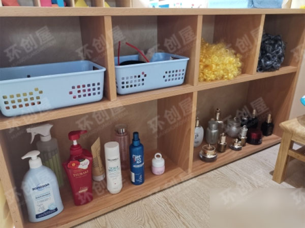幼儿园角色区理发店区域图片