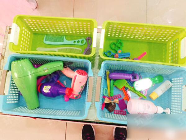 幼儿园角色区理发店我型我秀图片