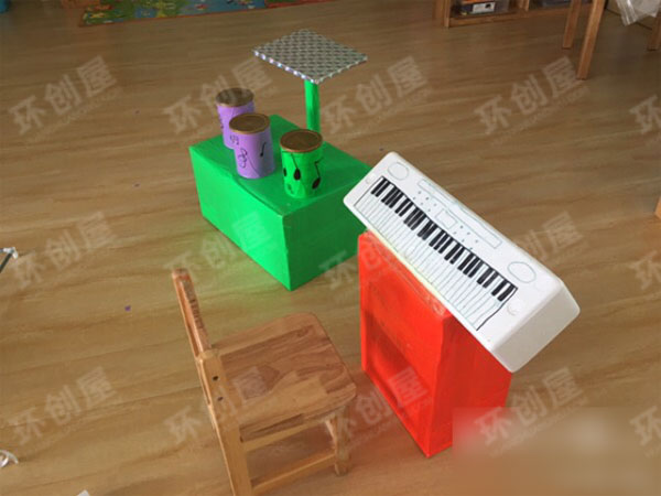 幼儿园表演区废物利用自制音乐玩教具图片