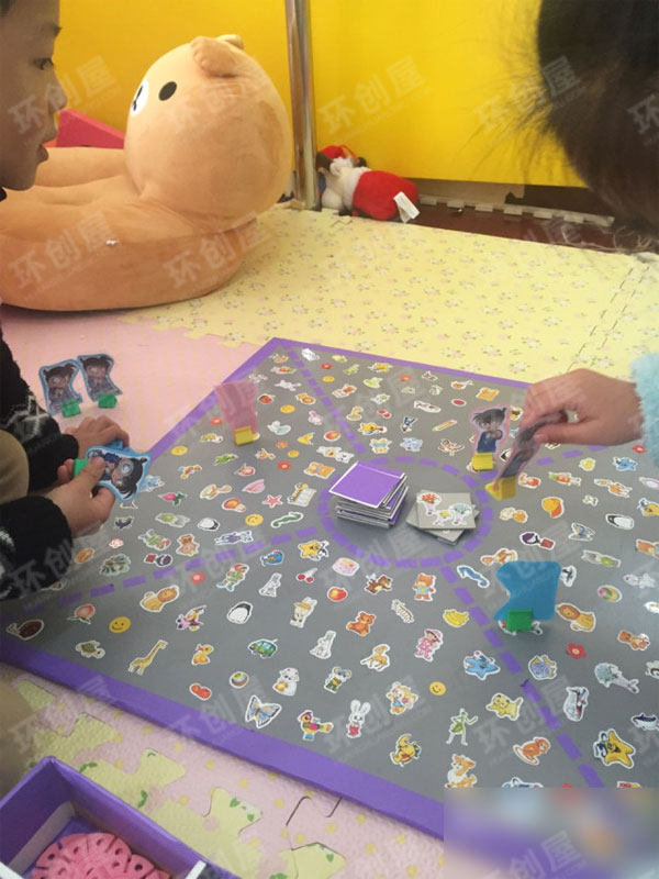 幼儿园益智区小小侦探棋图片