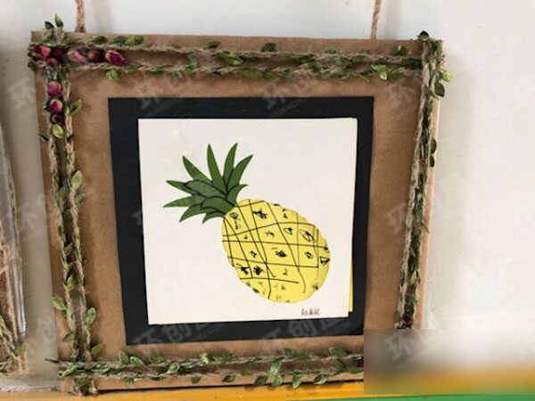幼儿园儿童画装饰画框作品展示图片