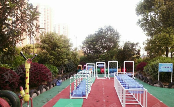 幼儿园户外体育器材图片