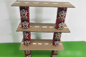 幼儿园建构区废物利用搭建方法图片5张