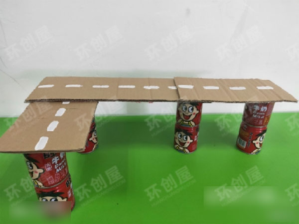 幼儿园建构区废物利用搭建方法图片