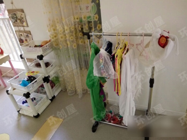 幼儿园表演区废物利用作品图片
