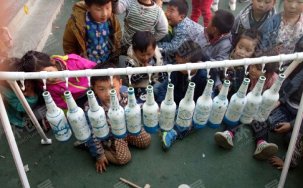 幼儿园表演区青花瓷乐器图片