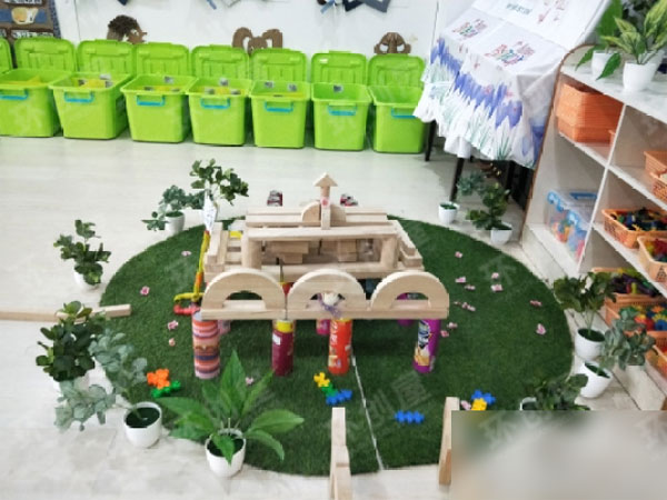 幼儿园建构区大型建构场设计布置图片