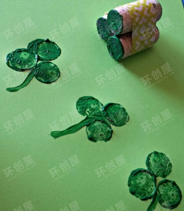 幼儿园美工区创意红酒塞拓印画图片