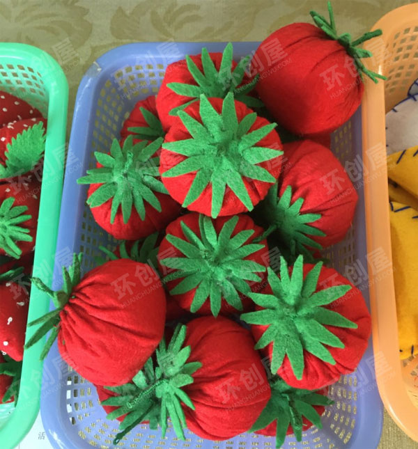 幼儿园角色区丰富的超市点心店图片