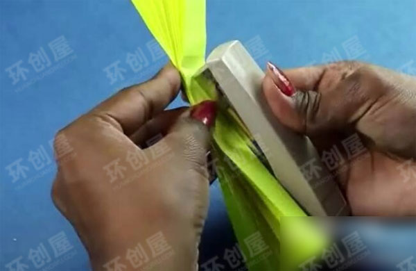 幼儿园花儿墙面布置图片