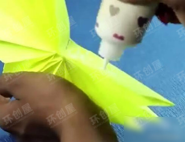 幼儿园花儿墙面布置图片