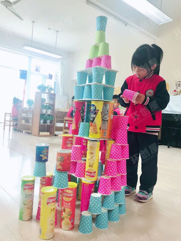 幼儿园建构区废物利用环境创设图片