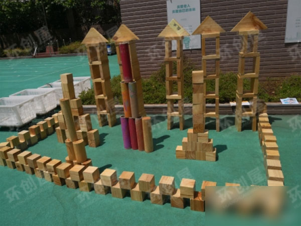 幼儿园建构区搭建图图片