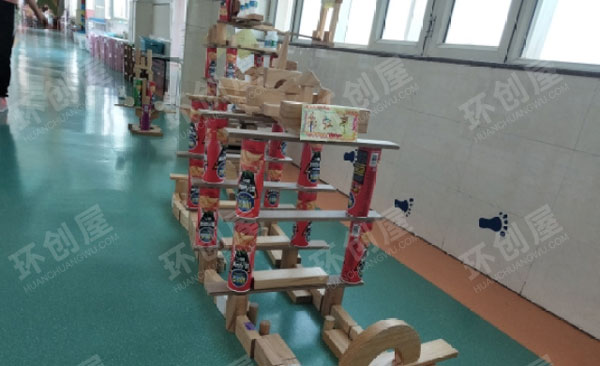 幼儿园建构区环创多种拼搭图片