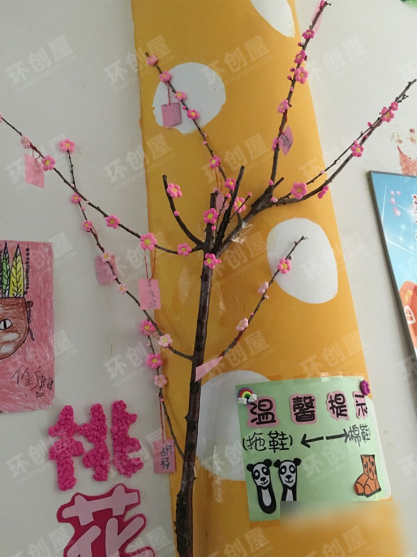 幼儿园美工区纸壳仙人掌粘土桃花图片