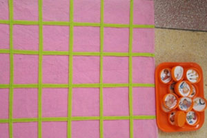 幼儿园益智区记忆翻翻棋图片4张