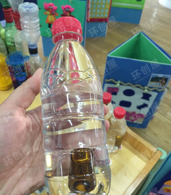 幼儿园益智区玩水试验图片