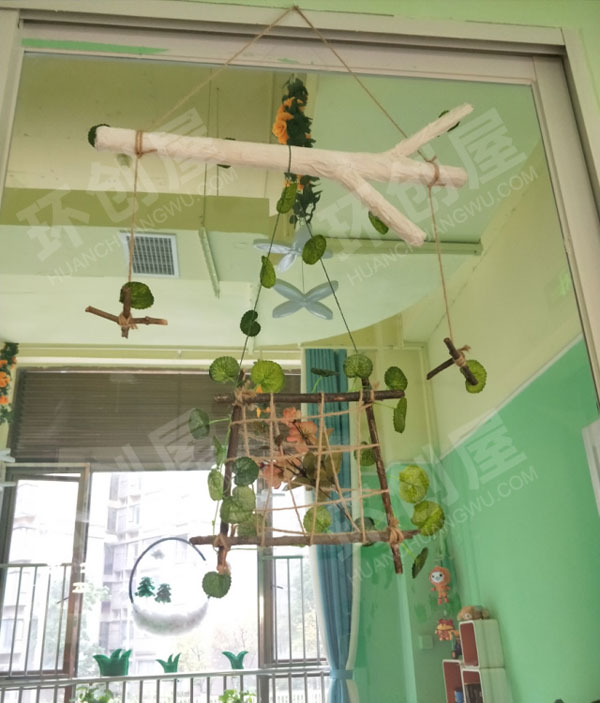 幼儿园绿色系门窗吊饰图片