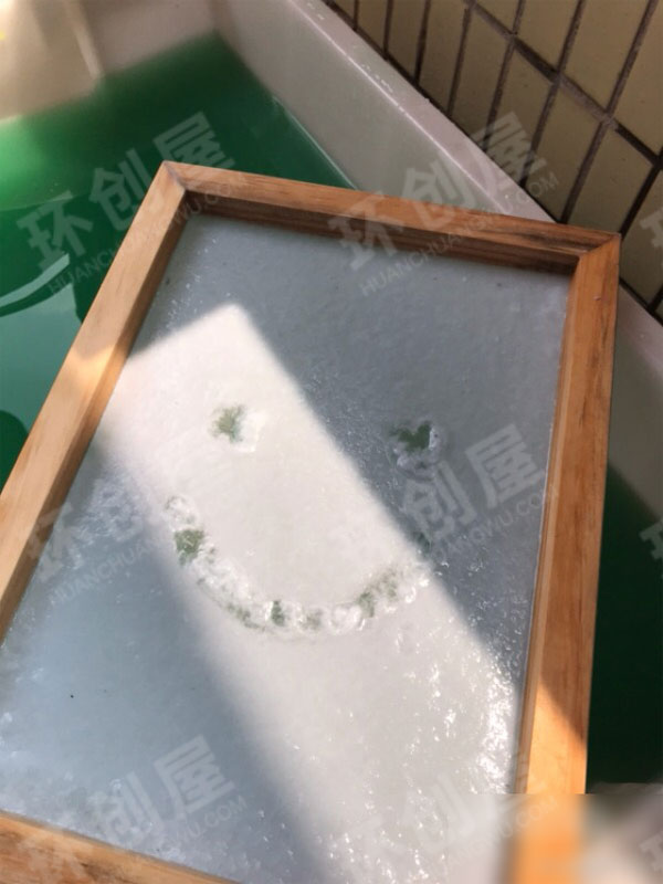 幼儿园科学区造纸术图片